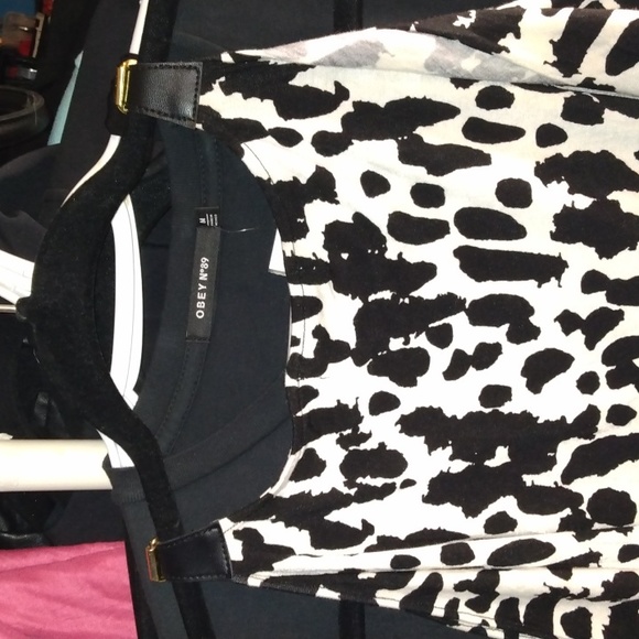 Michael Kors women's black and white cold shoulder short sleeves top Sz small - Picture 14 of 17